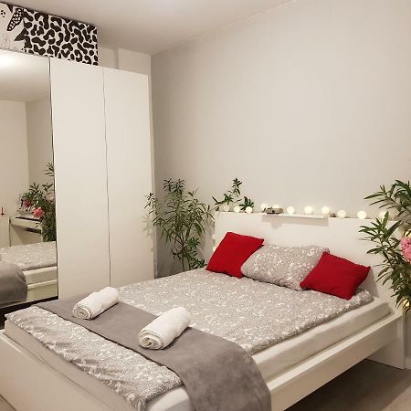Appartamento Whitedreams Łódź Esterno foto